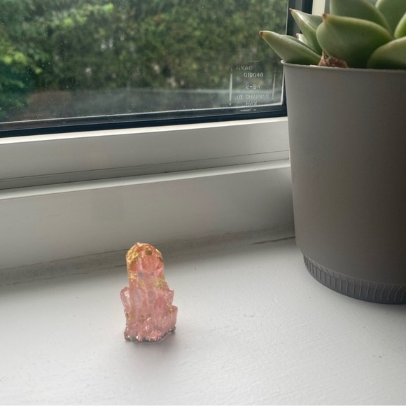 [❌]  Light pink crystal cluster with gold flakes inside 💖 - Picture 4 of 16